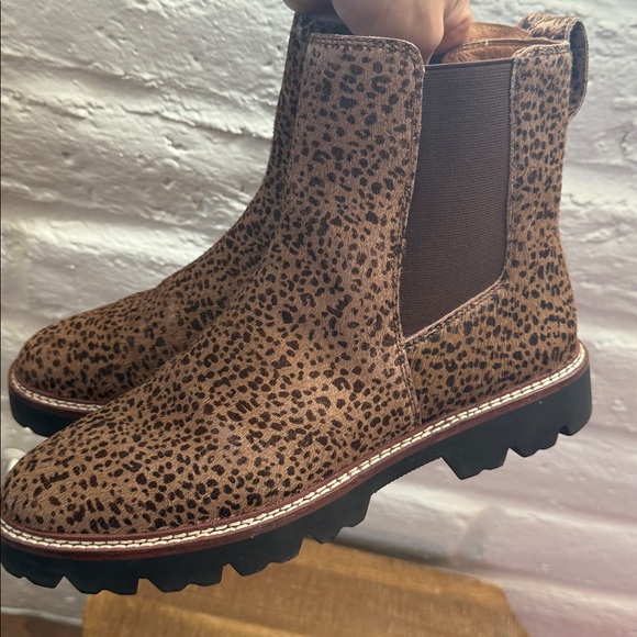 Madewell Leopard Print Ankle Boots (size 9) - Picture 4 of 17